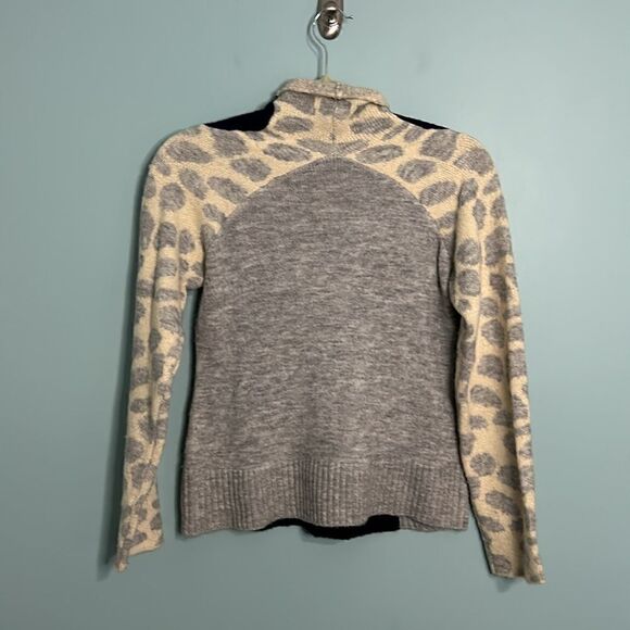 CENTRAL PARK WEST Crocker Colorblock Turtleneck Sweater - Picture 8 of 9